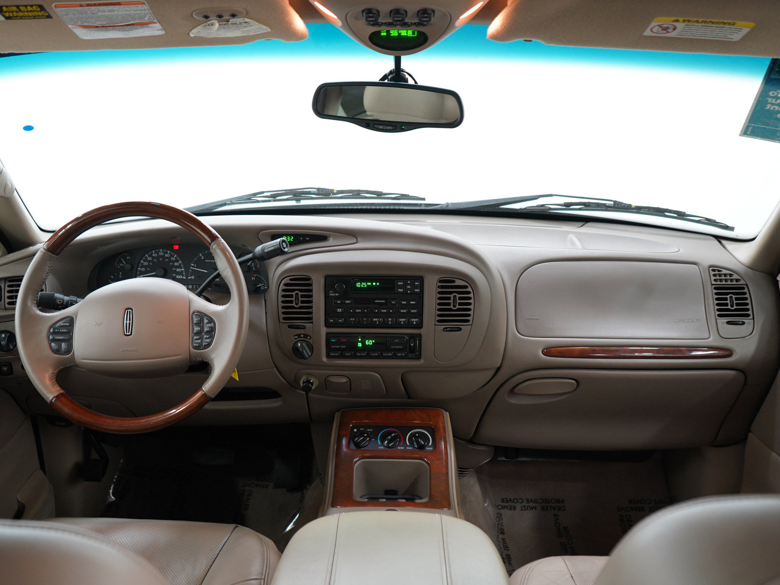 Used 2002 Lincoln Navigator 4WD image 13
