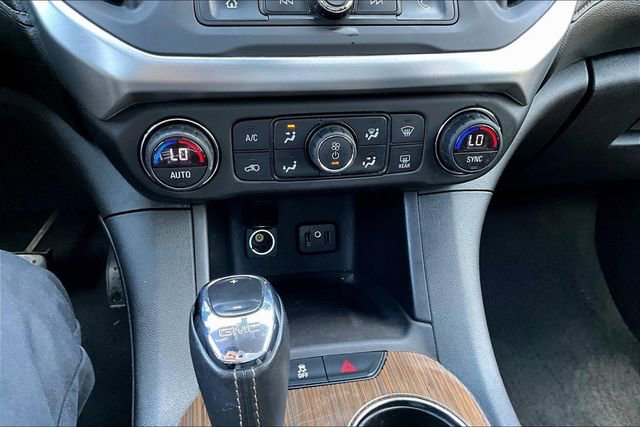 Used 2017 GMC Acadia SLE FWD image 15