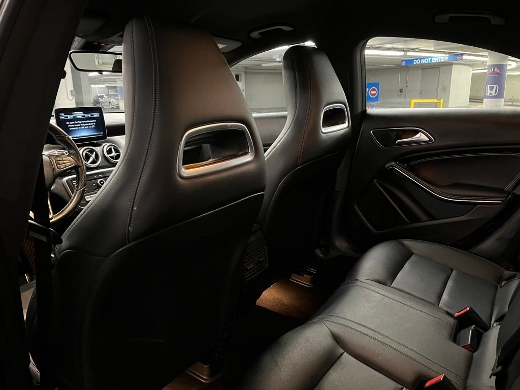 Used 2018 Mercedes-Benz CLA 250 4MATIC image 19