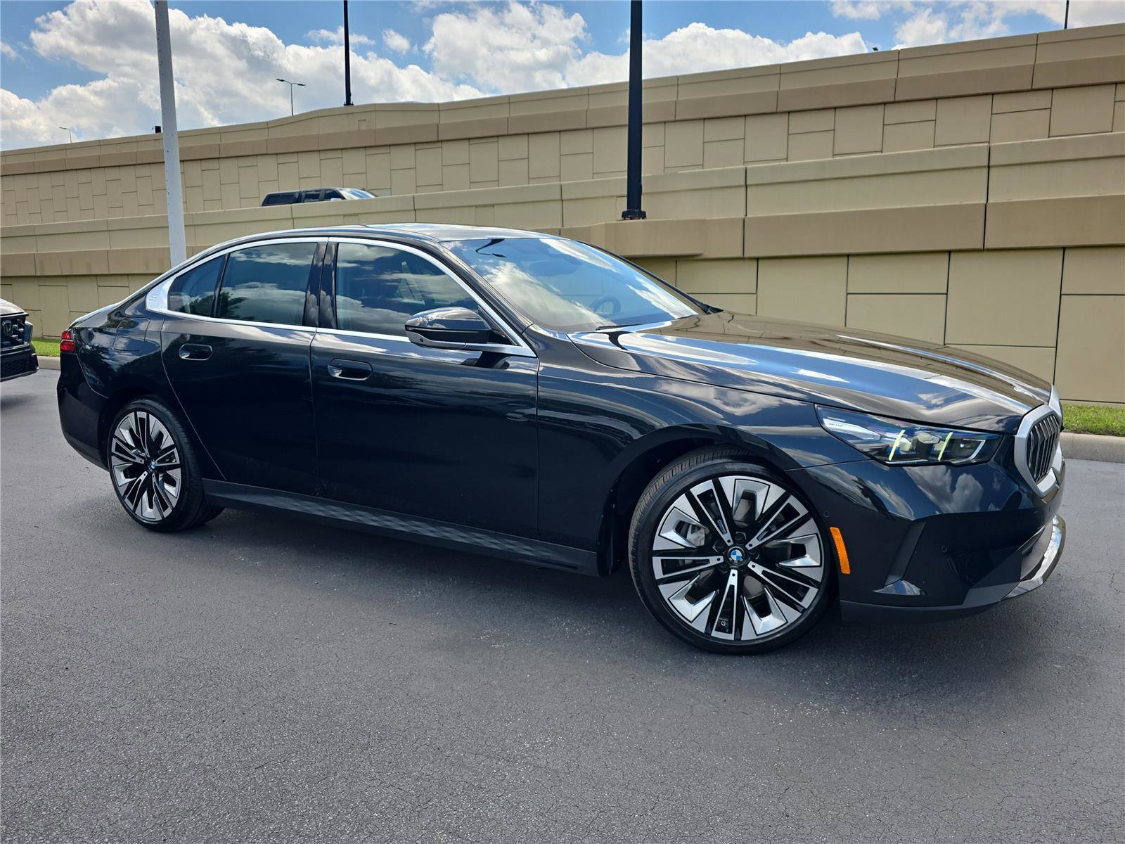 Used 2025 BMW 540i xDrive AWD/4WD image 29