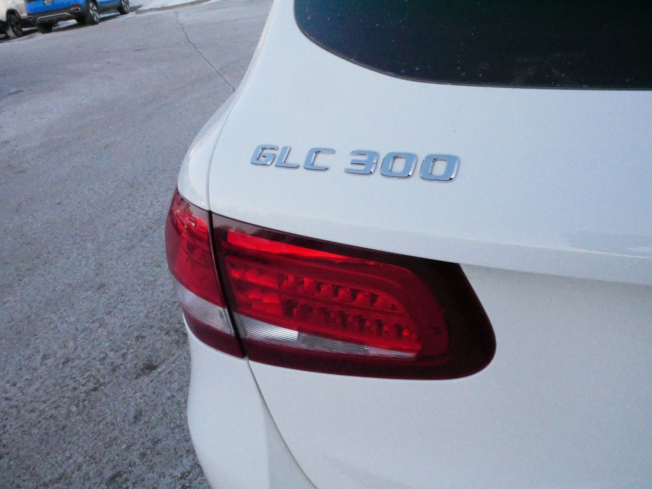 Used 2017 Mercedes-Benz GLC 300 4MATIC image 18