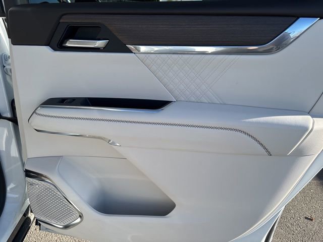 Used 2026 GMC Acadia Denali w/ Super Cruise Package image 34