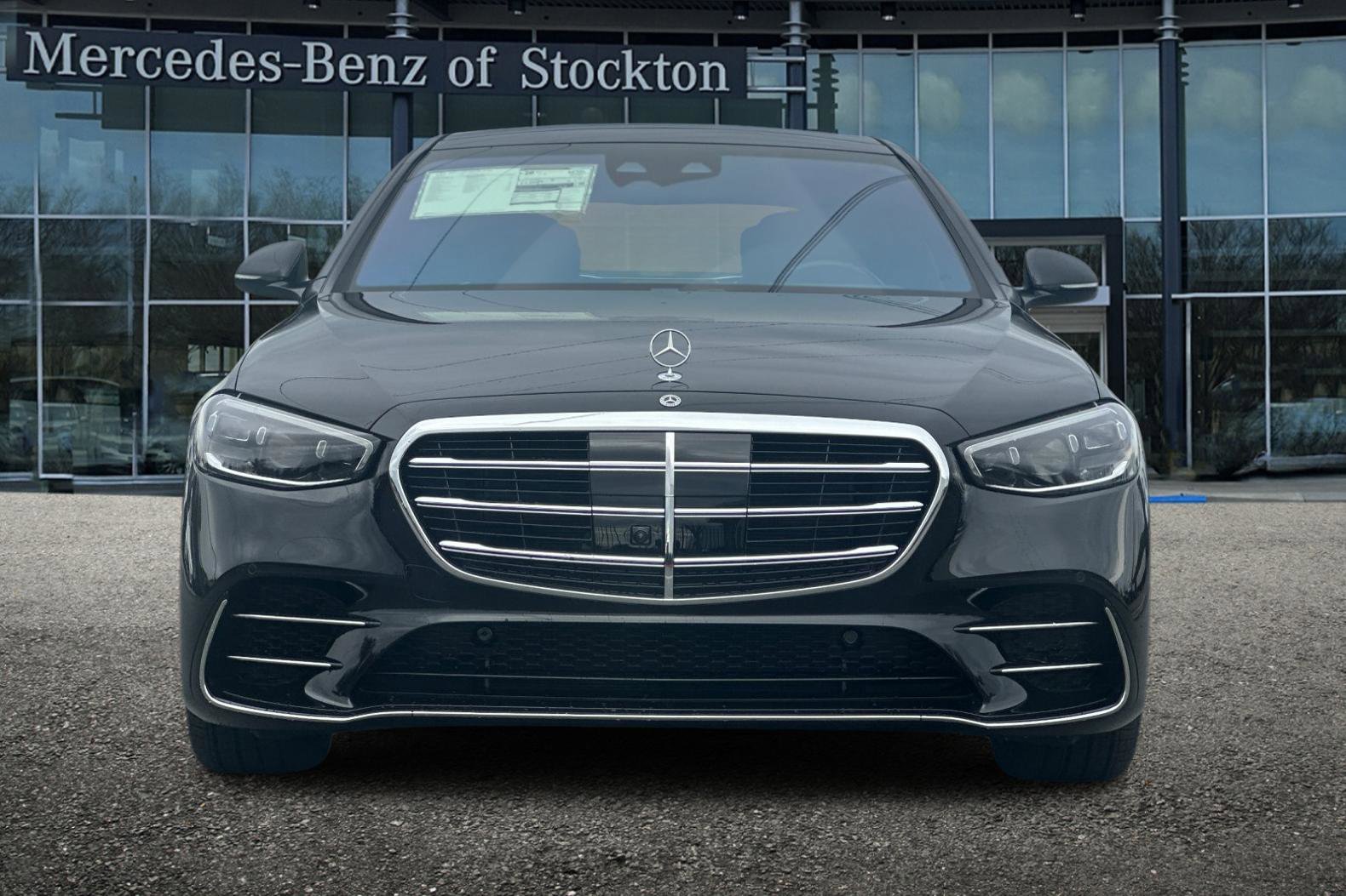 New 2025 Mercedes-Benz S 580 4MATIC Sedan image 9