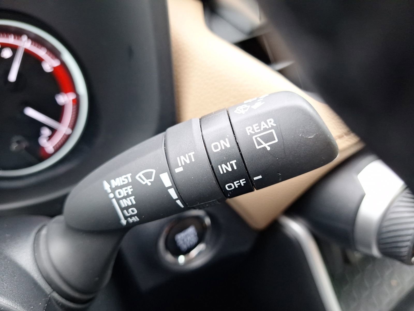 Used 2024 Toyota RAV4 XLE Premium image 24