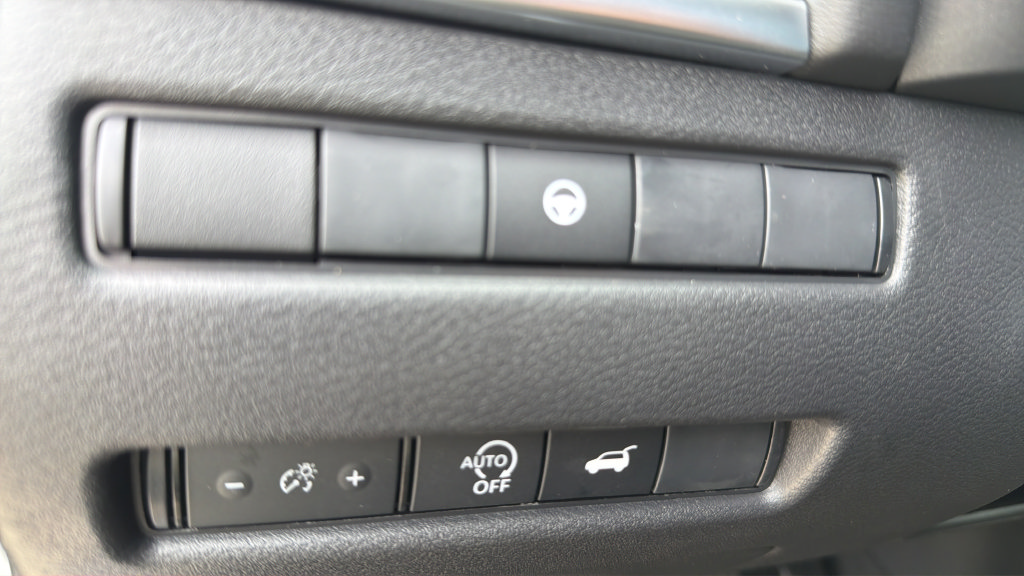 New 2026 Nissan Rogue SV w/ Cold Weather Package AWD/4WD image 25
