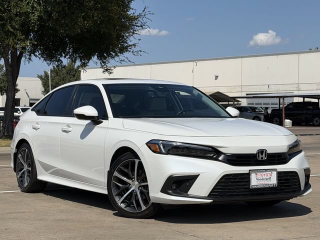 Used 2024 Honda Civic Touring image 2