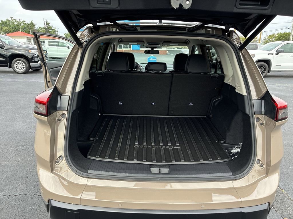 Used 2026 Nissan Rogue SV w/ Rock Creek Premium Package AWD/4WD image 20