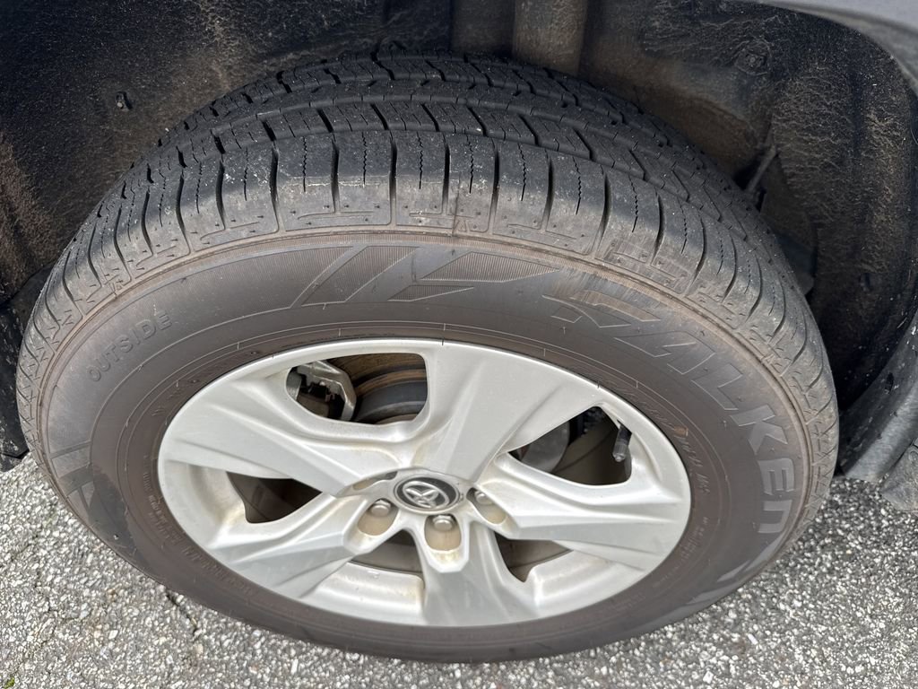 Used 2020 Toyota RAV4 XLE image 20