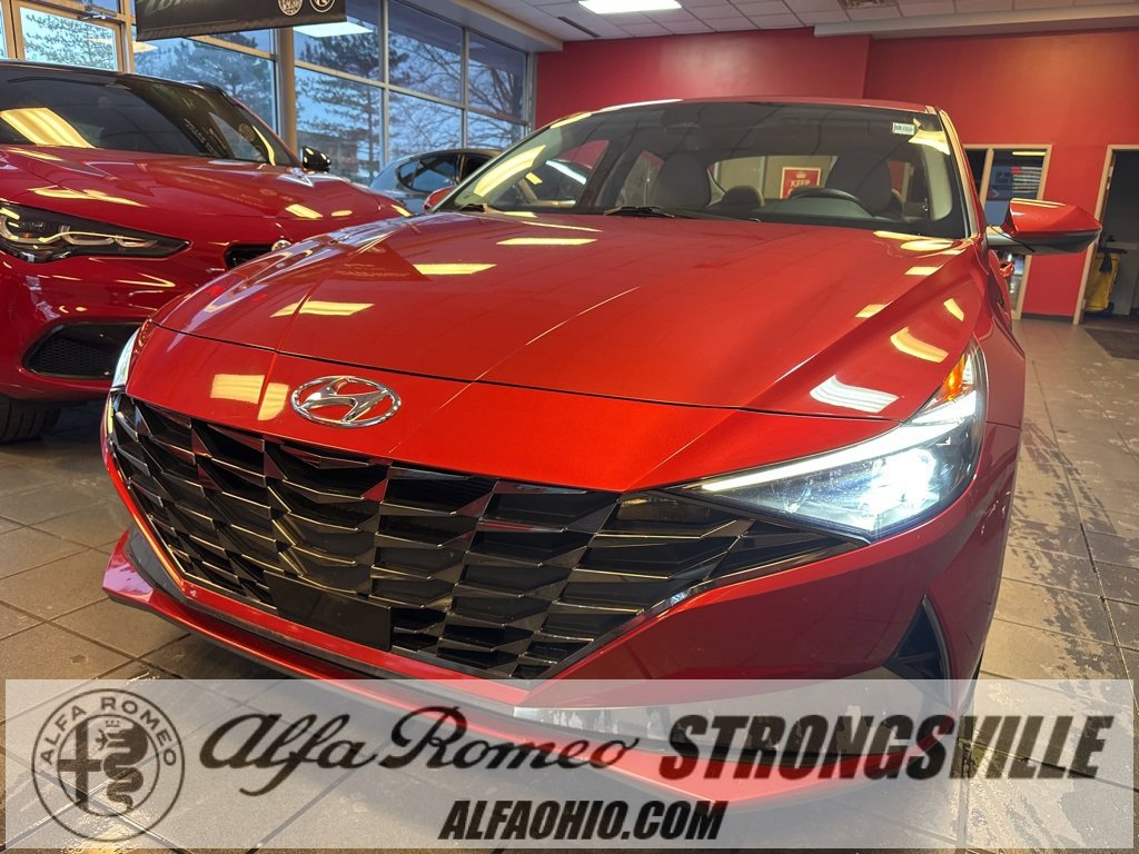 Used 2021 Hyundai Elantra Limited image 1