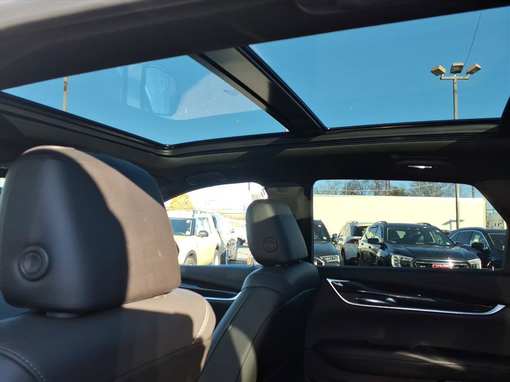 Certified 2022 Cadillac XT5 Premium Luxury image 18