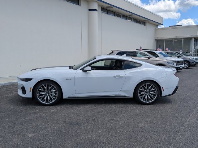 New 2025 Ford Mustang GT Premium RWD image 4