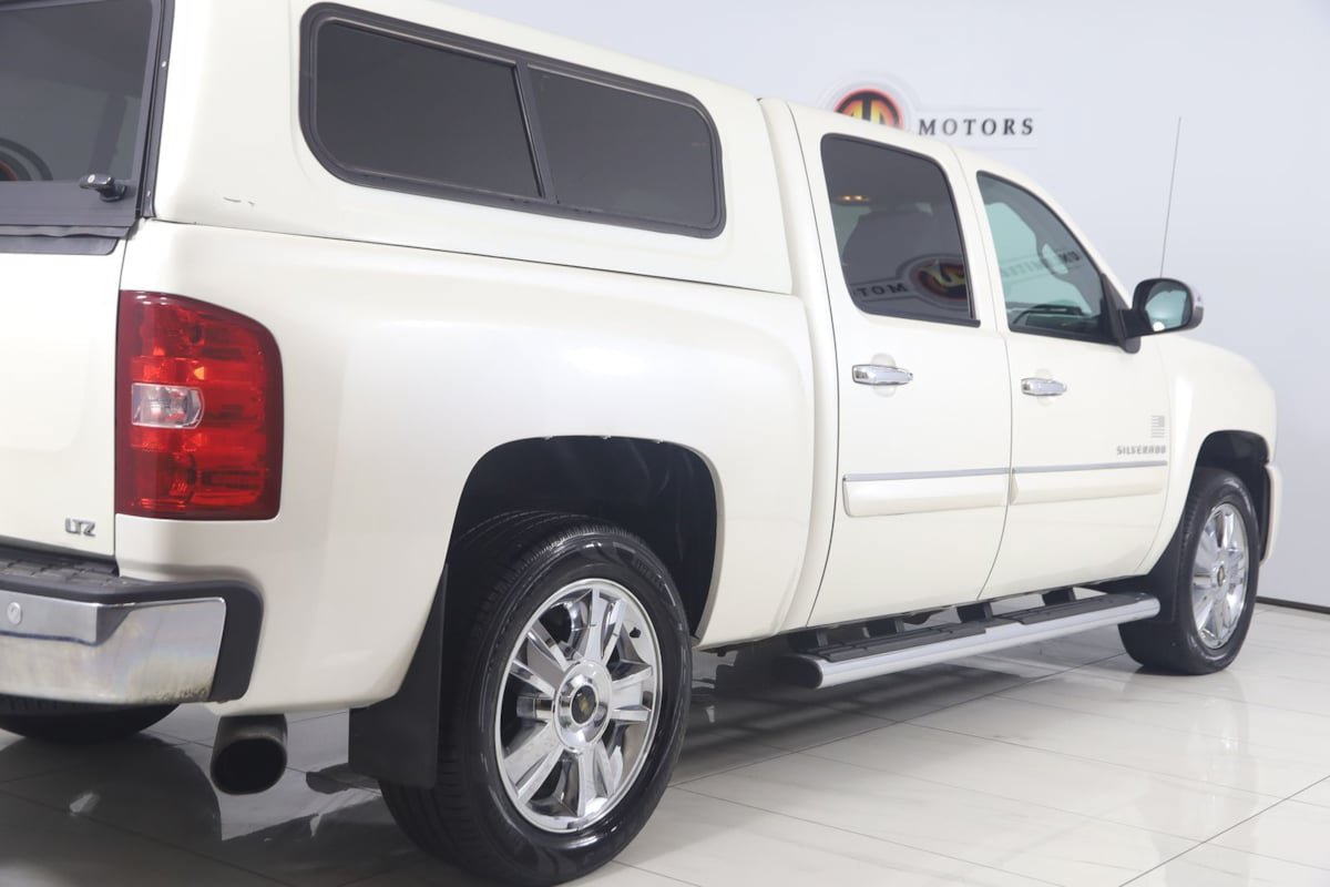 Used 2012 Chevrolet Silverado 1500 LTZ w/ LTZ White Diamond Edition AWD/4WD image 38