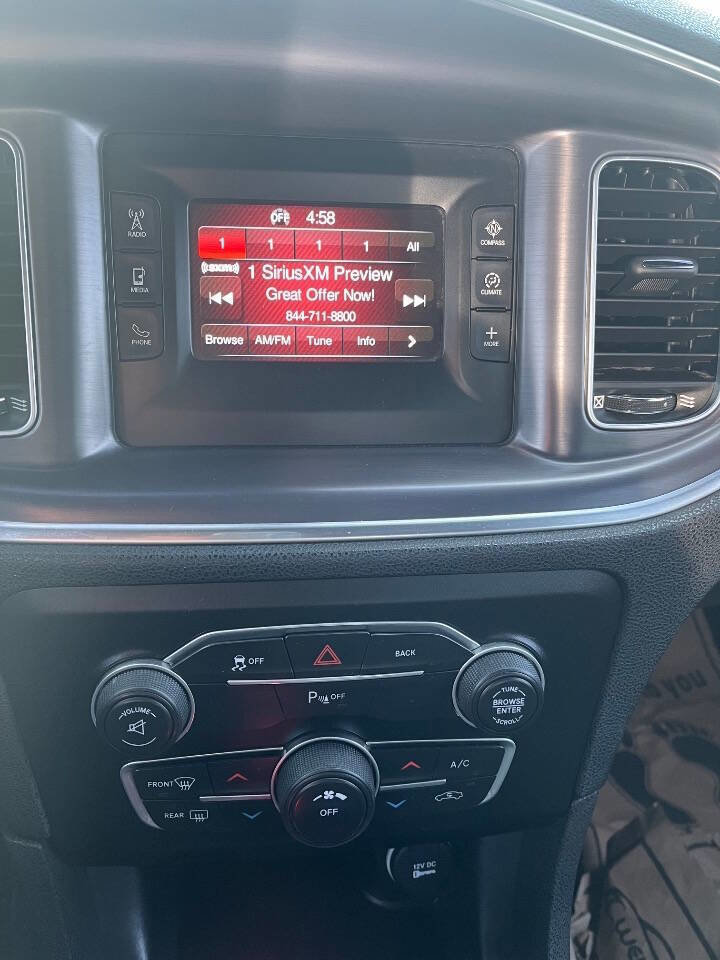 Used 2016 Dodge Charger SE w/ Popular Equipment Group image 12