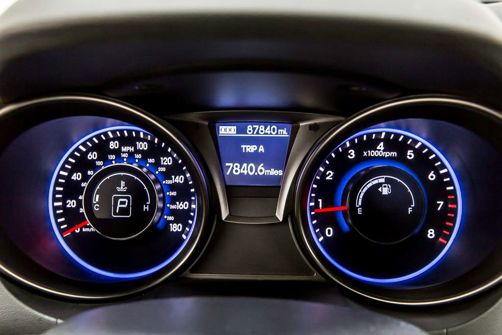 Used 2016 Hyundai Genesis 3.8 RWD image 17