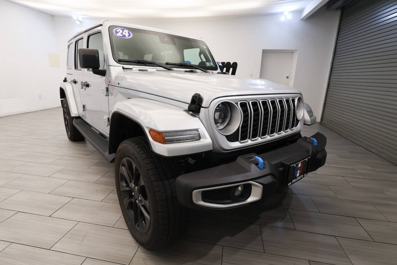 Used 2024 Jeep Wrangler Unlimited Sahara w/ Safety Group AWD/4WD image 7