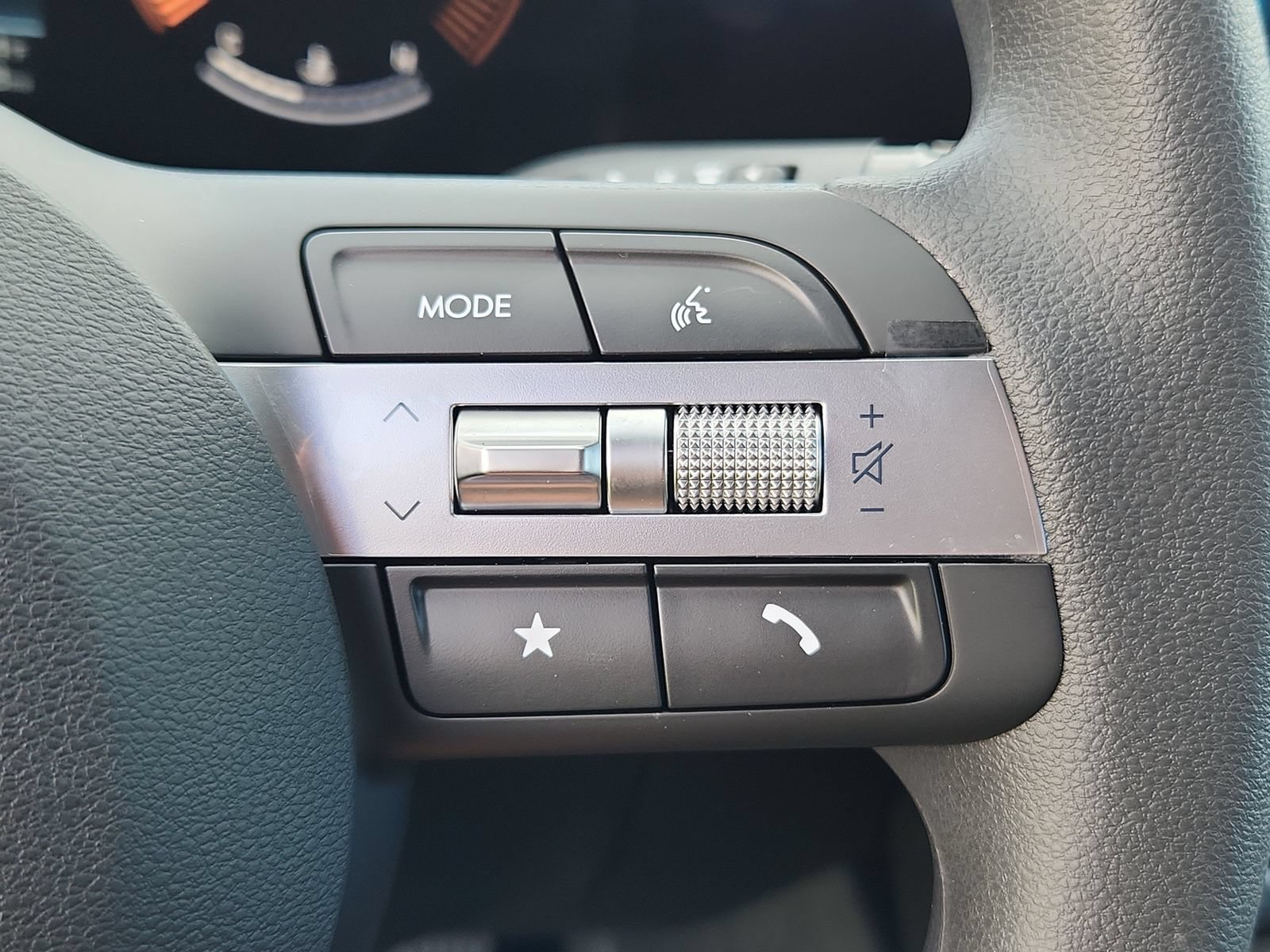 New 2027 Hyundai Santa Cruz SE AWD/4WD image 15
