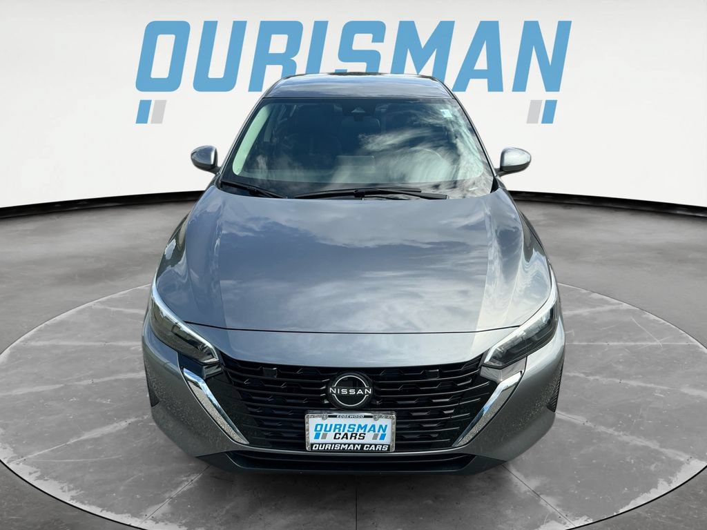 Used 2024 Nissan Sentra SV FWD image 9