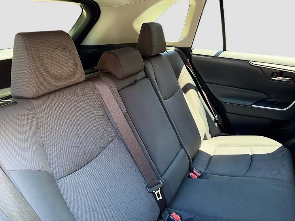 Used 2019 Toyota RAV4 XLE FWD image 26