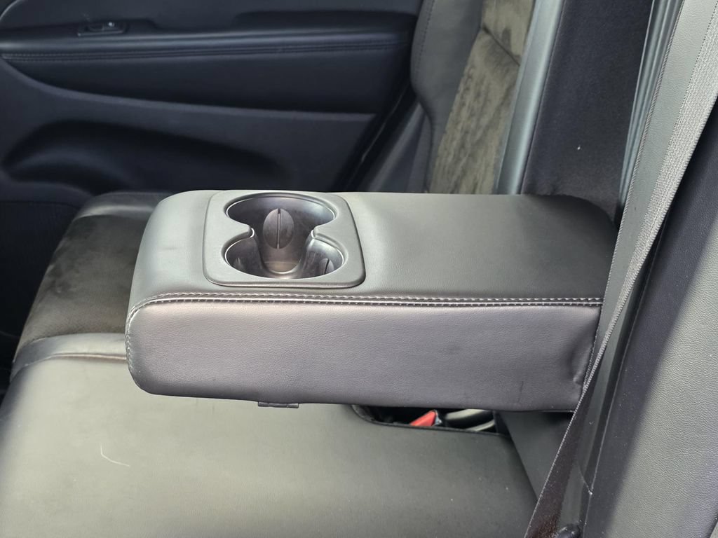 Used 2021 Jeep Grand Cherokee Laredo X RWD image 11