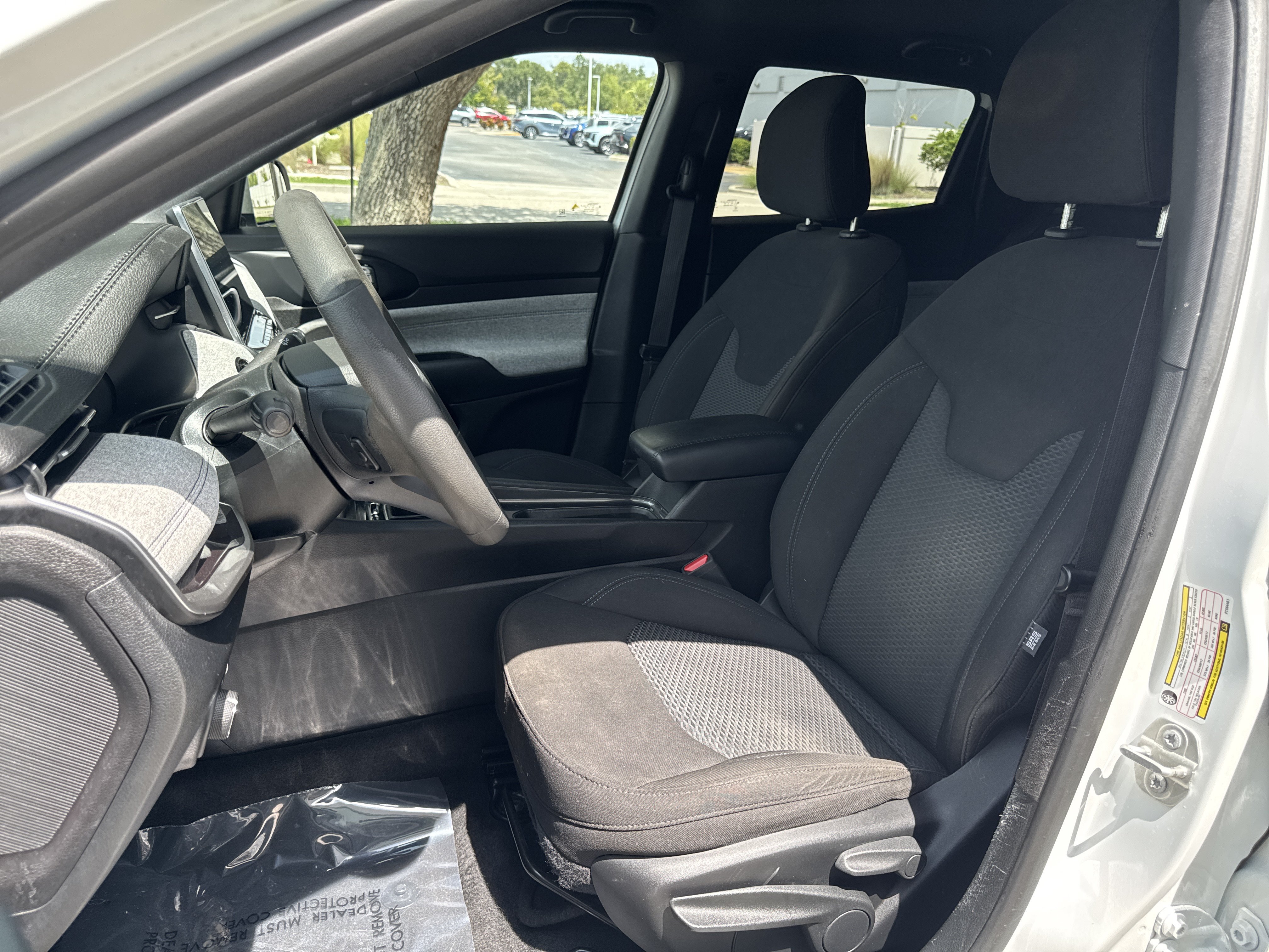 Used 2023 Jeep Compass Sport AWD/4WD image 19