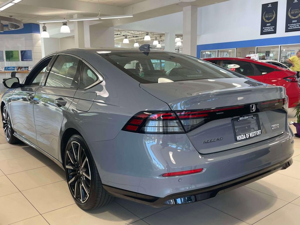 Certified 2023 Honda Accord Touring image 5