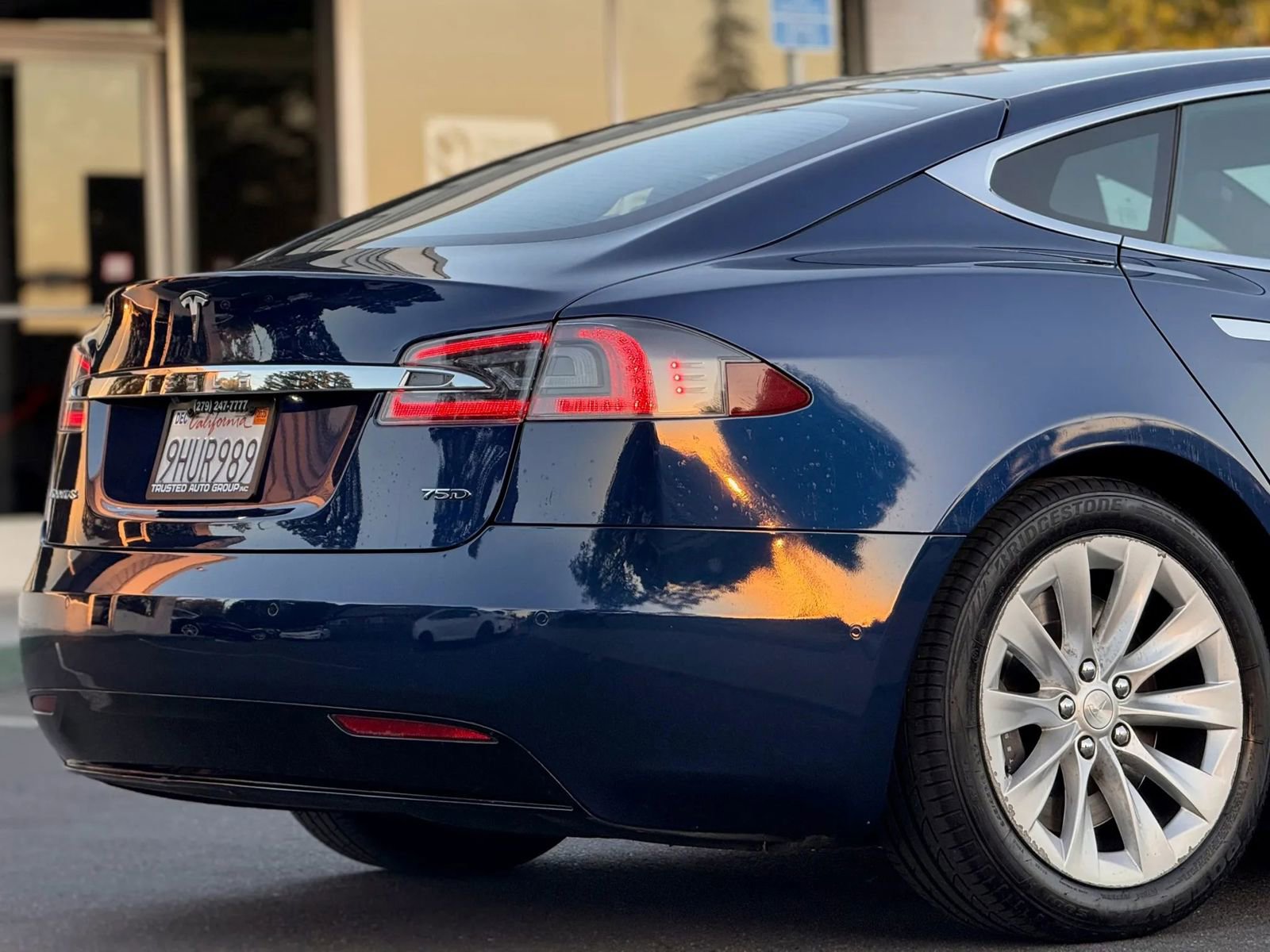 Used 2018 Tesla Model S 75D AWD/4WD image 9