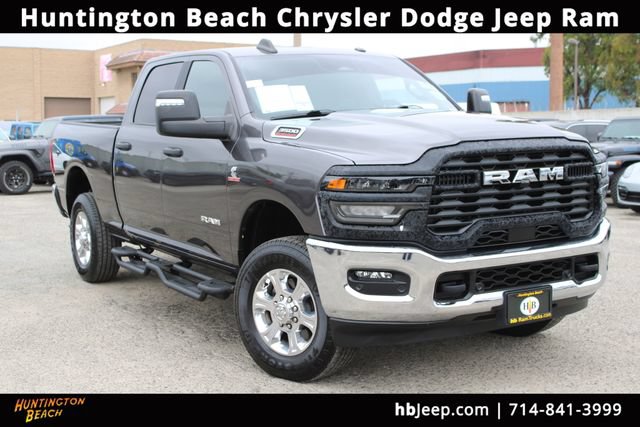 Used 2025 RAM 3500 Big Horn AWD/4WD video 1