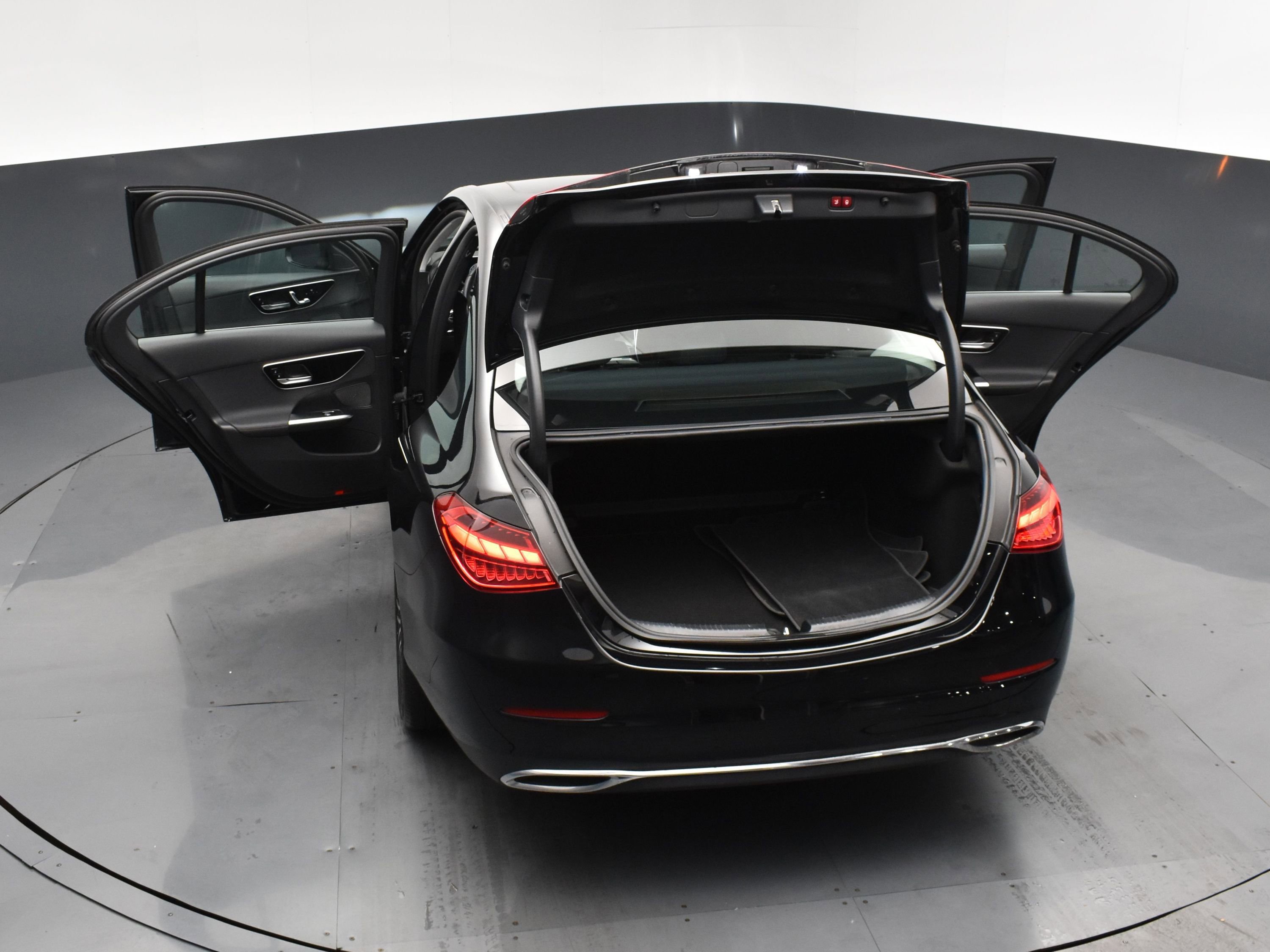 Used 2023 Mercedes-Benz C 300 Sedan image 22