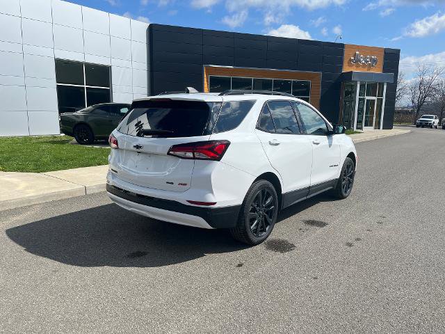 Used 2024 Chevrolet Equinox RS image 2