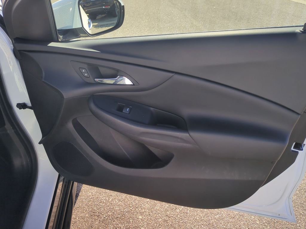 Used 2019 Chevrolet Volt LT w/ Comfort Package image 29