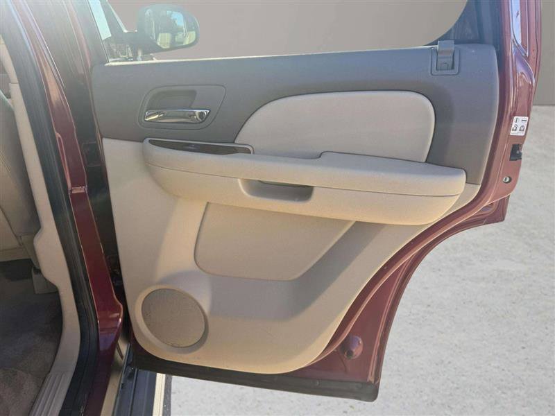 Used 2011 GMC Yukon SLT w/ SLT-2 Equipment Package image 20