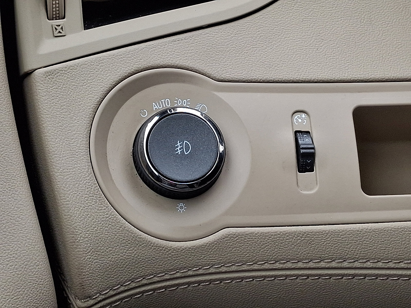 Used 2013 Buick LaCrosse Leather image 24