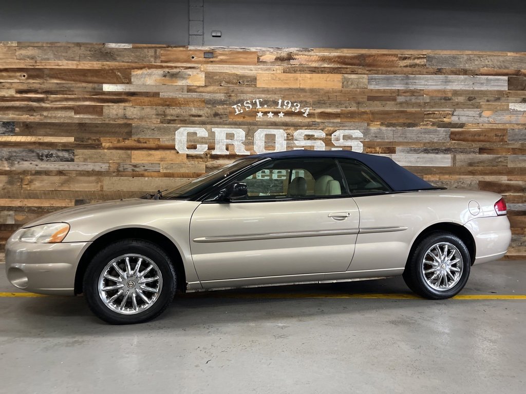 Used 2002 Chrysler Sebring Limited image 14