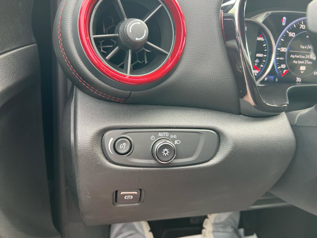 Used 2020 Chevrolet Blazer RS image 35