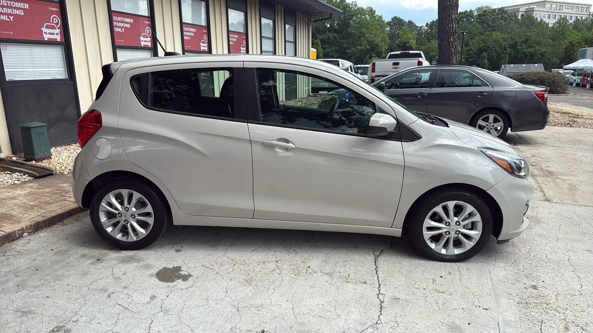 Used 2021 Chevrolet Spark LT FWD image 4