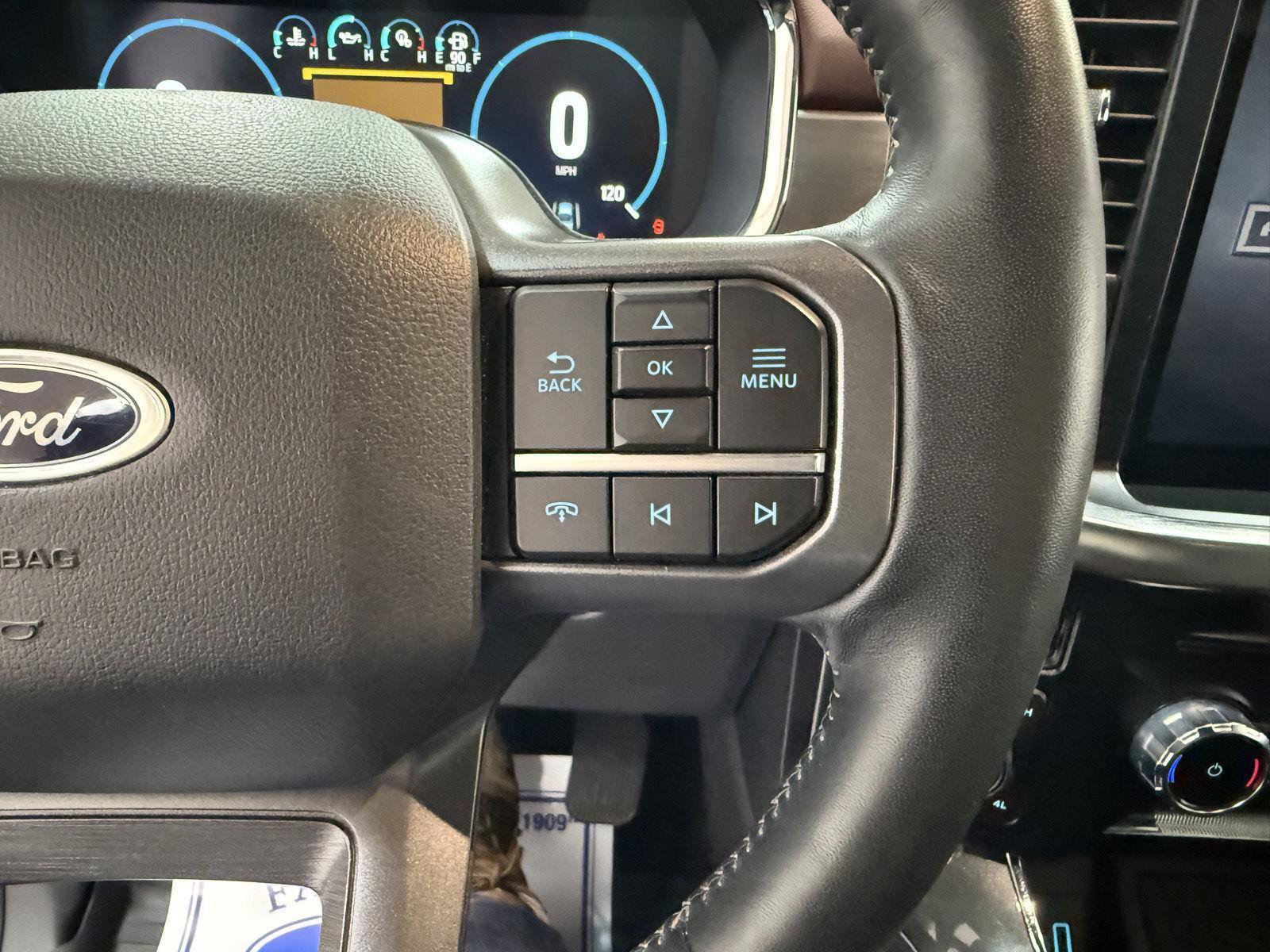 Used 2023 Ford F150 Lariat w/ Equipment Group 502A High AWD/4WD image 14
