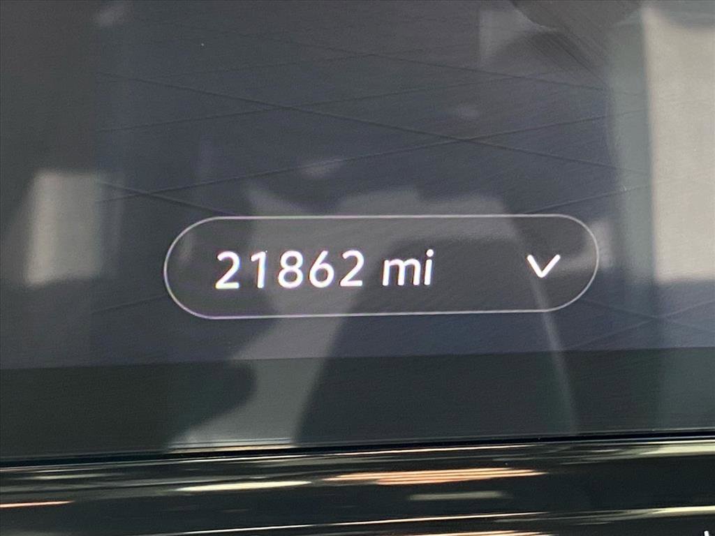 Certified 2023 Volkswagen ID.4 Pro image 17