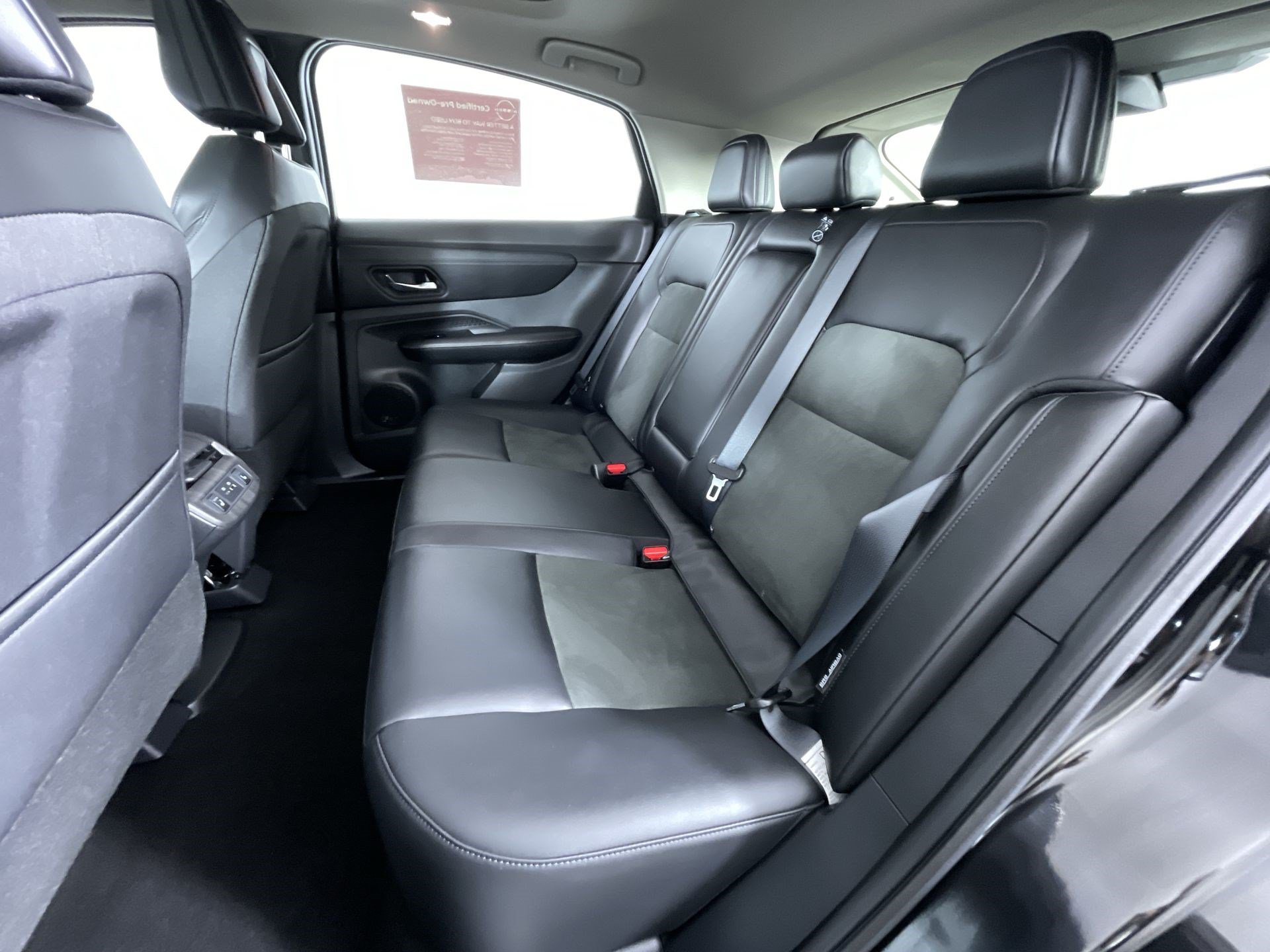 Certified 2024 Nissan Ariya AWD image 23