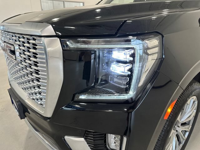 Used 2023 GMC Yukon Denali AWD/4WD image 9