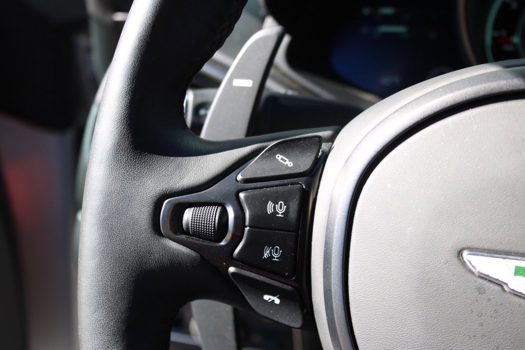 Used 2020 Aston Martin V8 Vantage Coupe image 22