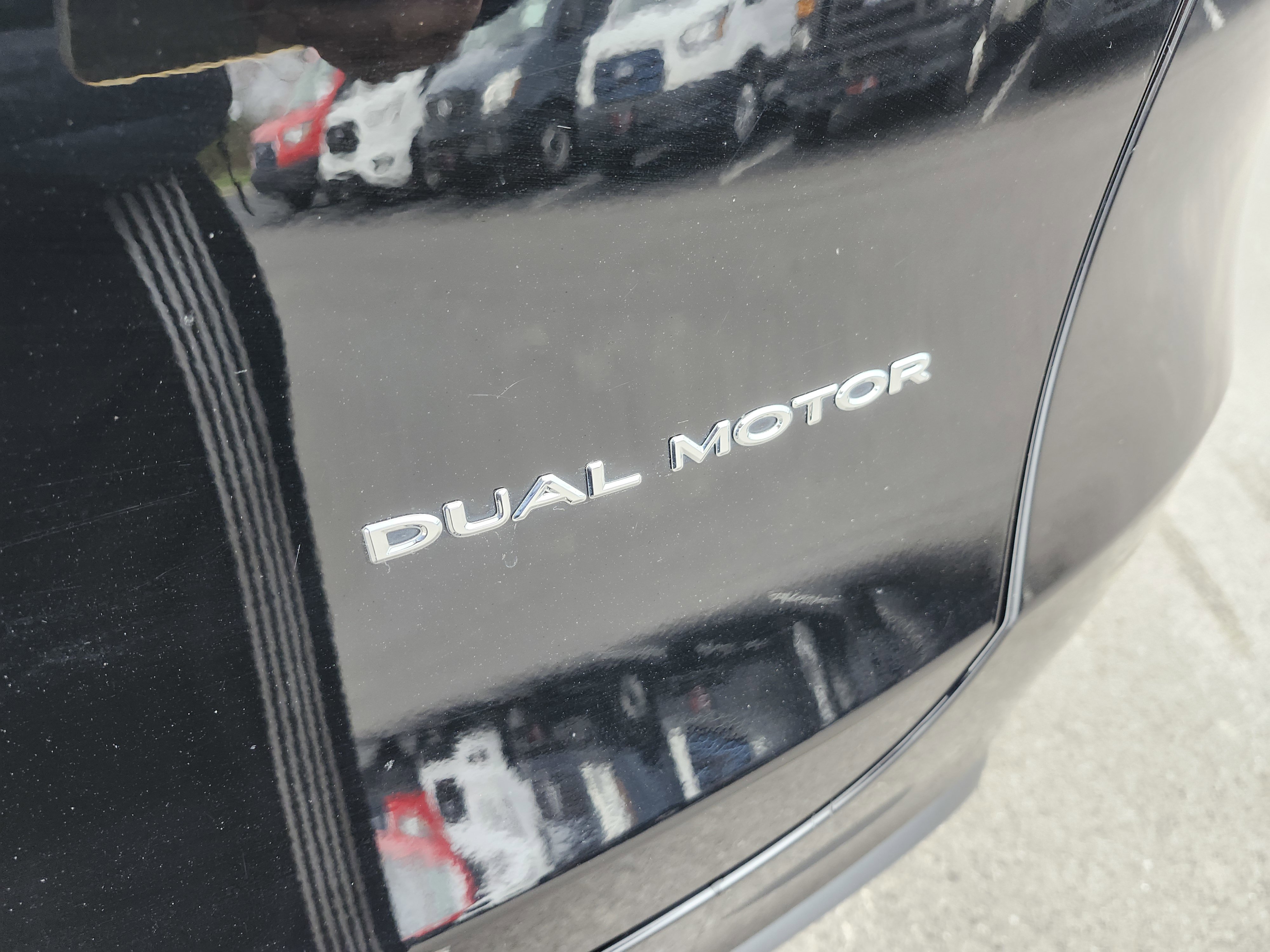 Used 2021 Tesla Model Y Long Range image 24