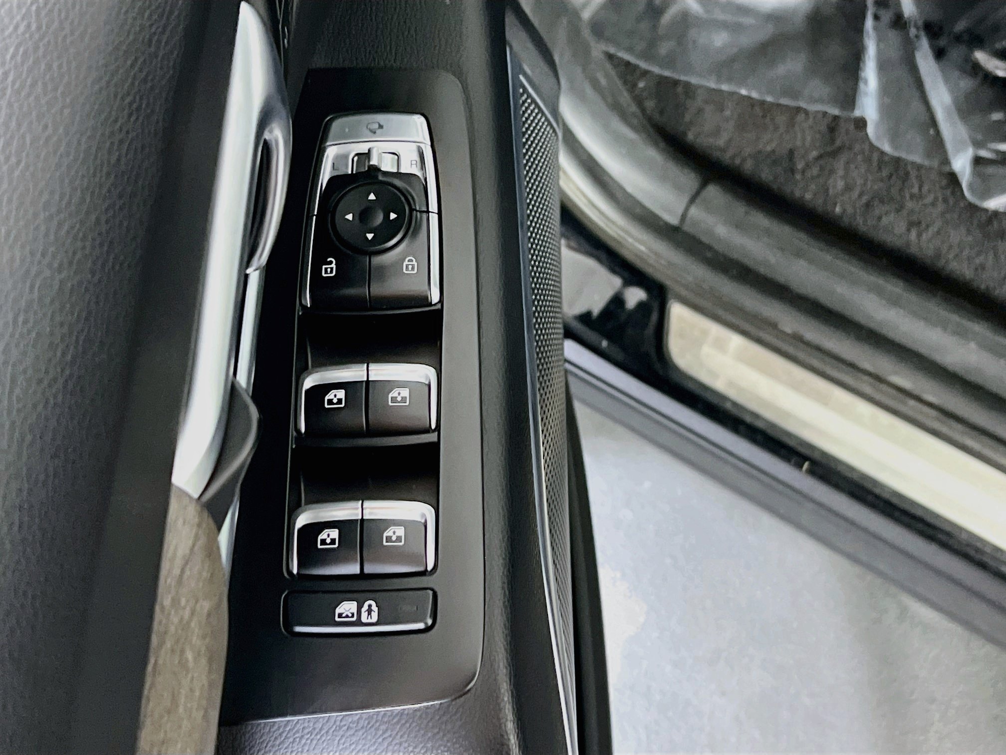 Used 2022 Kia Telluride SX w/ SX Prestige Package AWD/4WD image 18