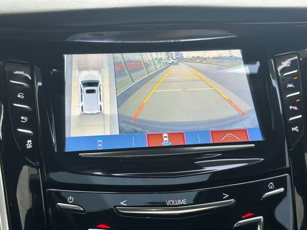 Used 2020 Cadillac Escalade Premium Luxury image 29