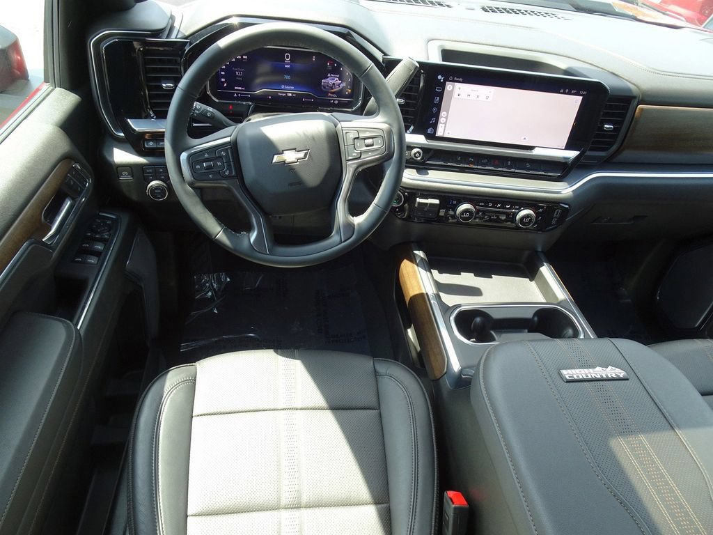 Used 2024 Chevrolet Silverado 2500 High Country w/ Technology Package AWD/4WD image 15