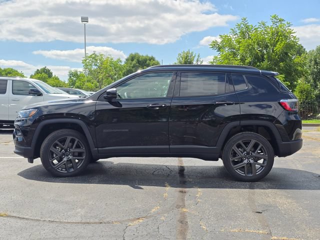 New 2026 Jeep Compass Limited w/ Sun, Sound & Navigation Group AWD/4WD image 25