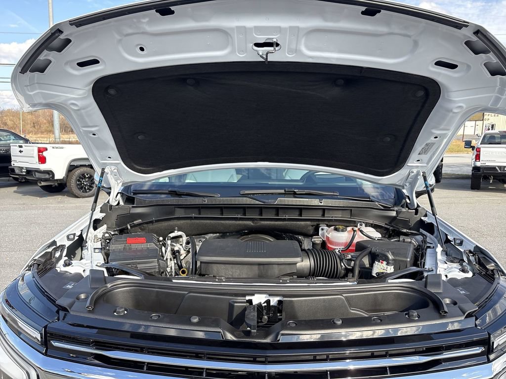 New 2026 Chevrolet Suburban Premier image 32