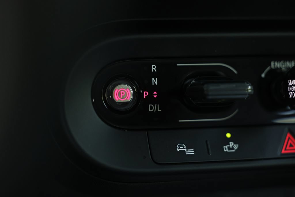 Used 2025 MINI Cooper S FWD image 39