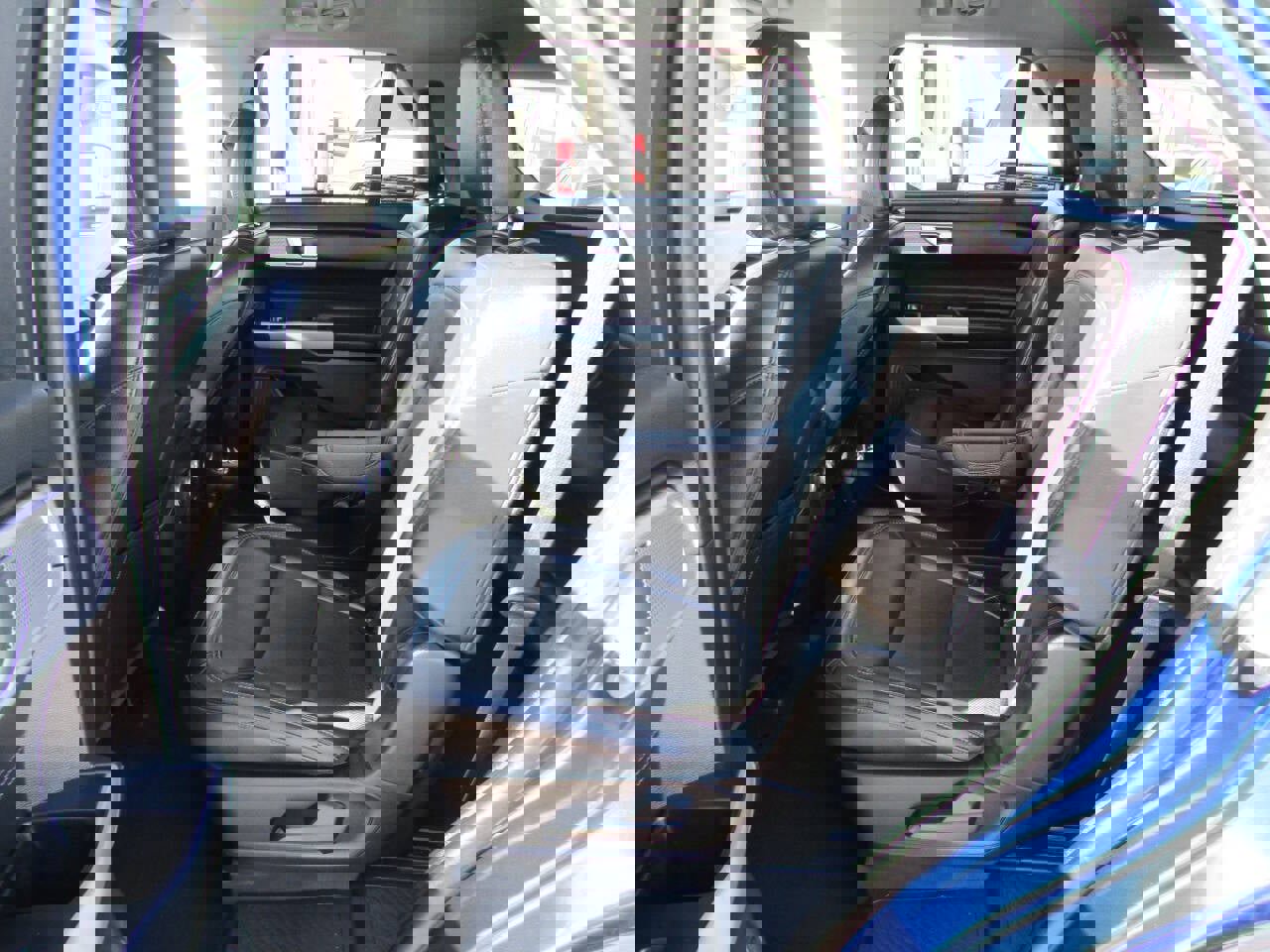 Used 2023 Ford Explorer Limited image 34