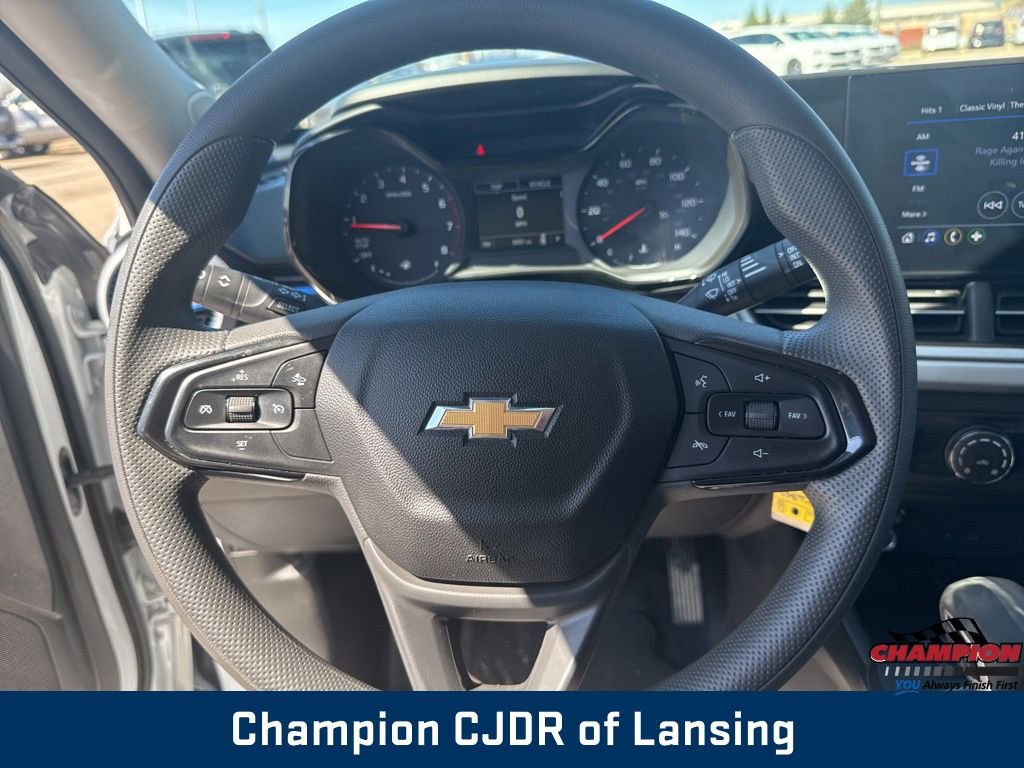 Used 2025 Chevrolet Trax LS w/ Driver Confidence Package image 23