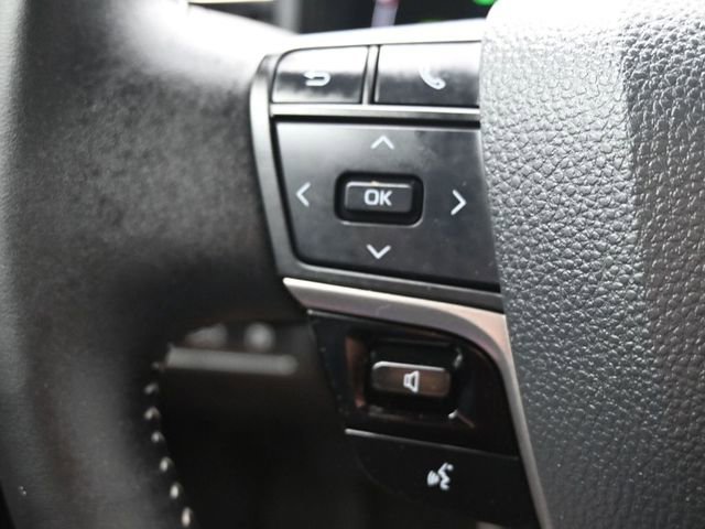 Used 2025 Toyota Camry SE FWD image 20